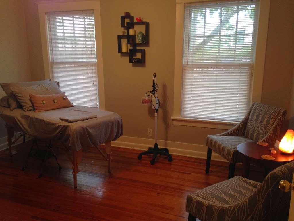 Sarah Smith AP | Acupuncture WPB | 1900 S Olive Ave Ste 10, West Palm Beach, FL 33401, USA | Phone: (561) 855-0580