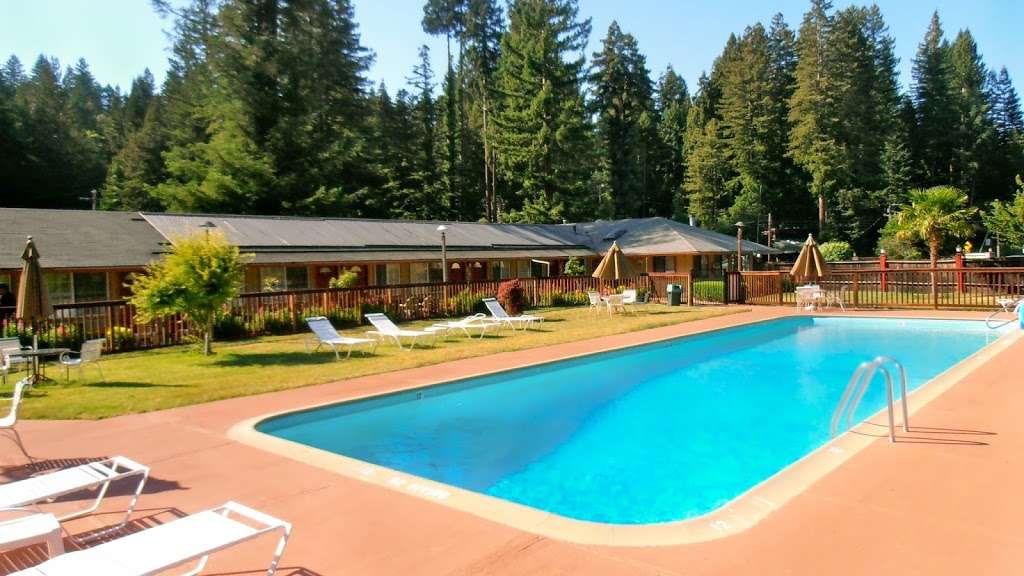 Northwood Lodge & Resort | 19455 CA-116, Monte Rio, CA 95462, USA | Phone: (707) 865-1655