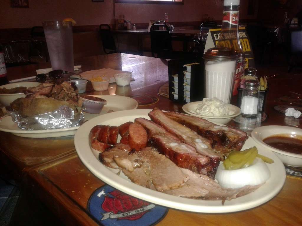 Backdraft Bar-Be-Que Inc | 411 S Main St, Highlands, TX 77562 | Phone: (281) 426-2388