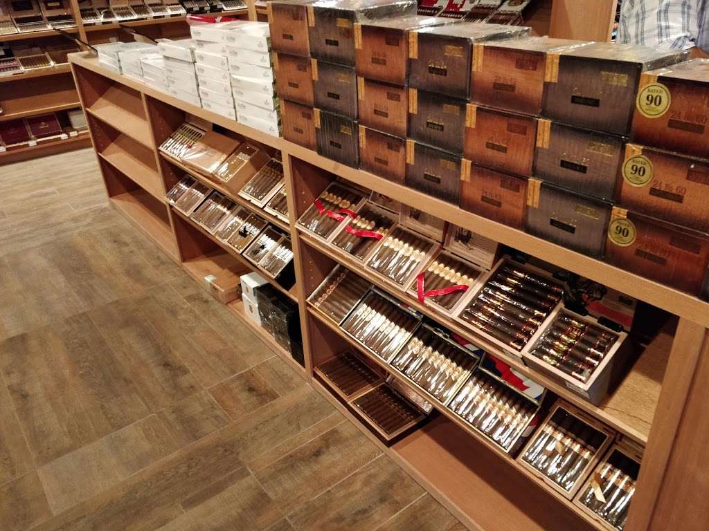 Humidor Of Lisle | 1600 Ogden Ave, Lisle, IL 60532, USA | Phone: (630) 796-6100