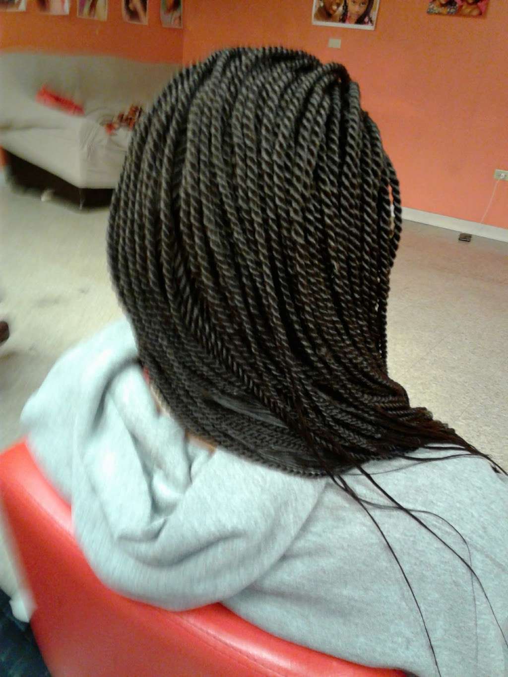 Victorias Braids | 566 Torrence Ave, Calumet City, IL 60409, USA | Phone: (708) 868-7894