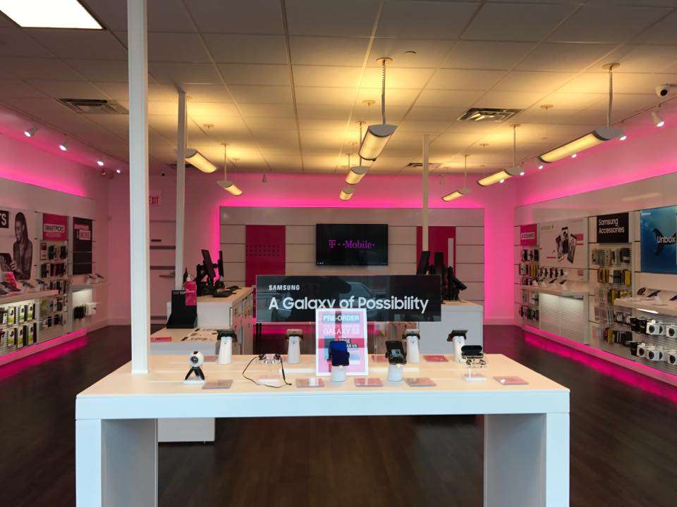 T-Mobile | 13478 S Archer Ave, Lemont, IL 60439, USA | Phone: (630) 754-7978