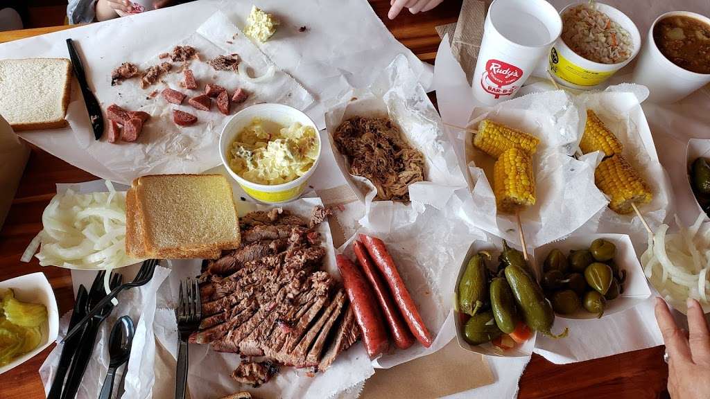 Rudys "Country Store" and Bar-B-Q | 20500 Southwest Fwy, Richmond, TX 77469 | Phone: (832) 757-1836