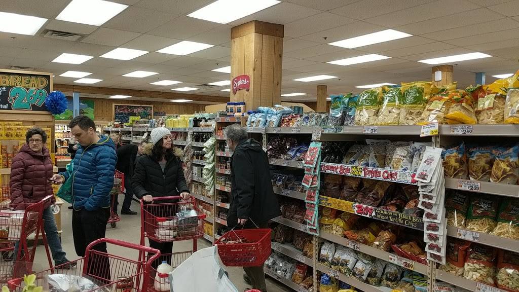 Trader Joes | 1427 Massachusetts Ave, Arlington, MA 02476, USA | Phone: (781) 646-9138