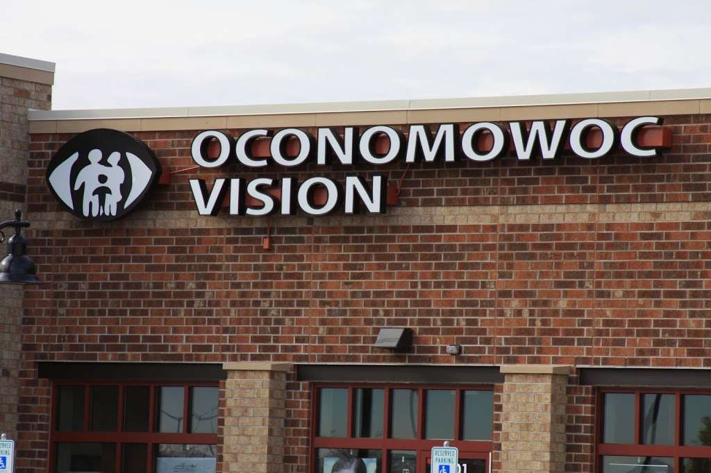 Oconomowoc Vision Clinic | 1674 Old School House Rd #101, Oconomowoc, WI 53066, USA | Phone: (262) 567-2295