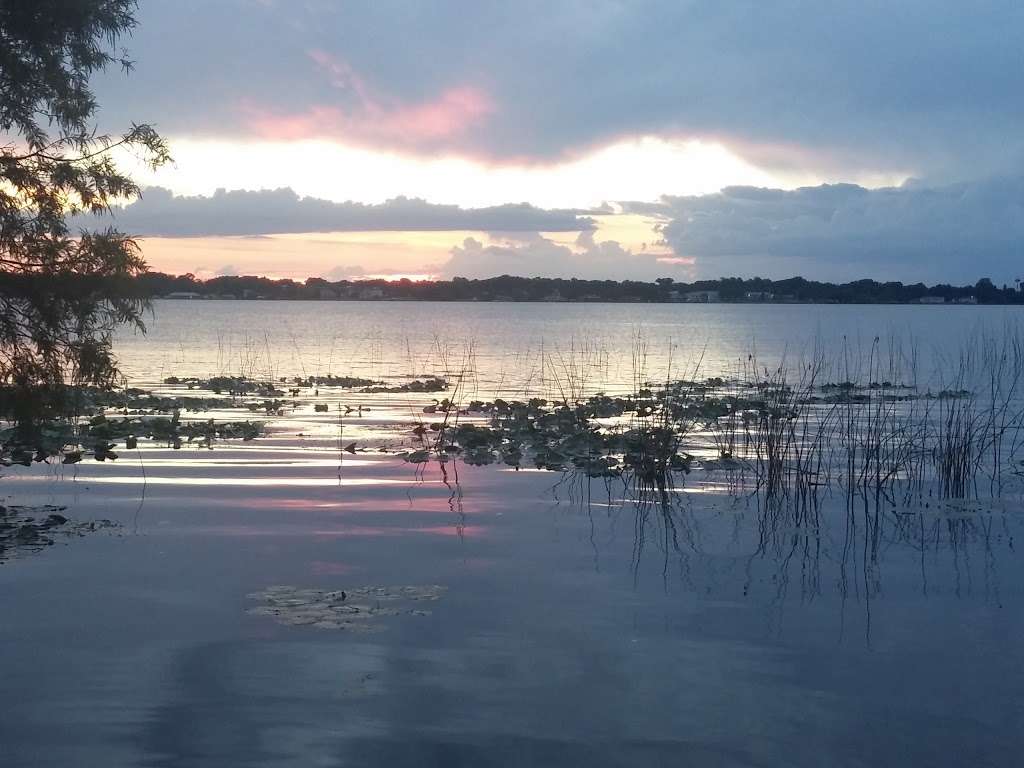 Public Boat Ramp On East Lake Howard | 2 Lake Howard Dr SW, Winter Haven, FL 33881, USA