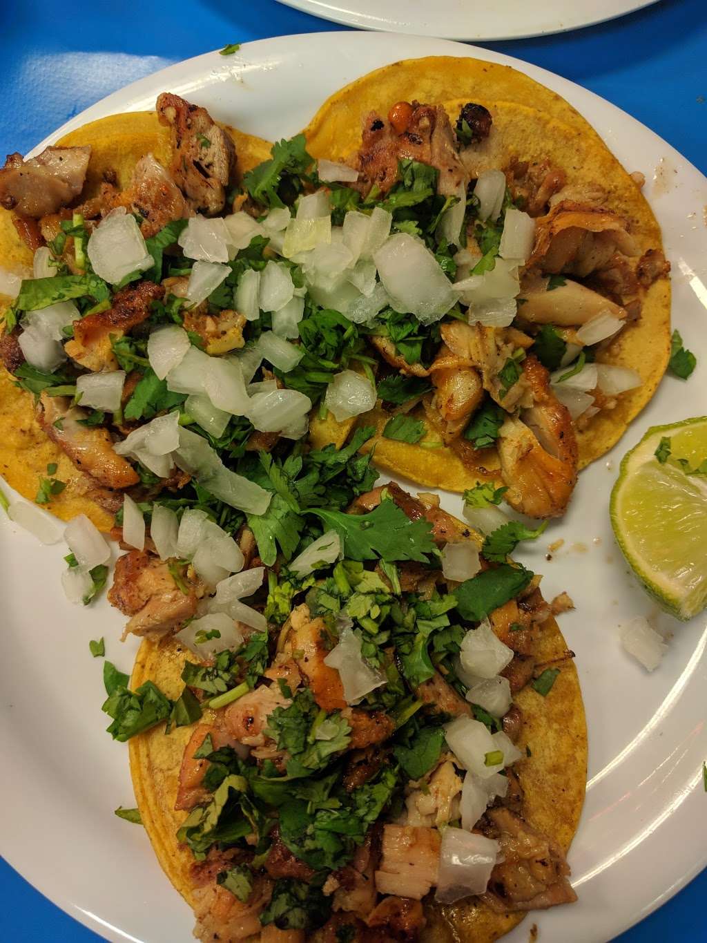 Sr Ozzys Tacos Y Mariscos | 1717 W Southern Ave, Phoenix, AZ 85041, USA | Phone: (602) 677-0284