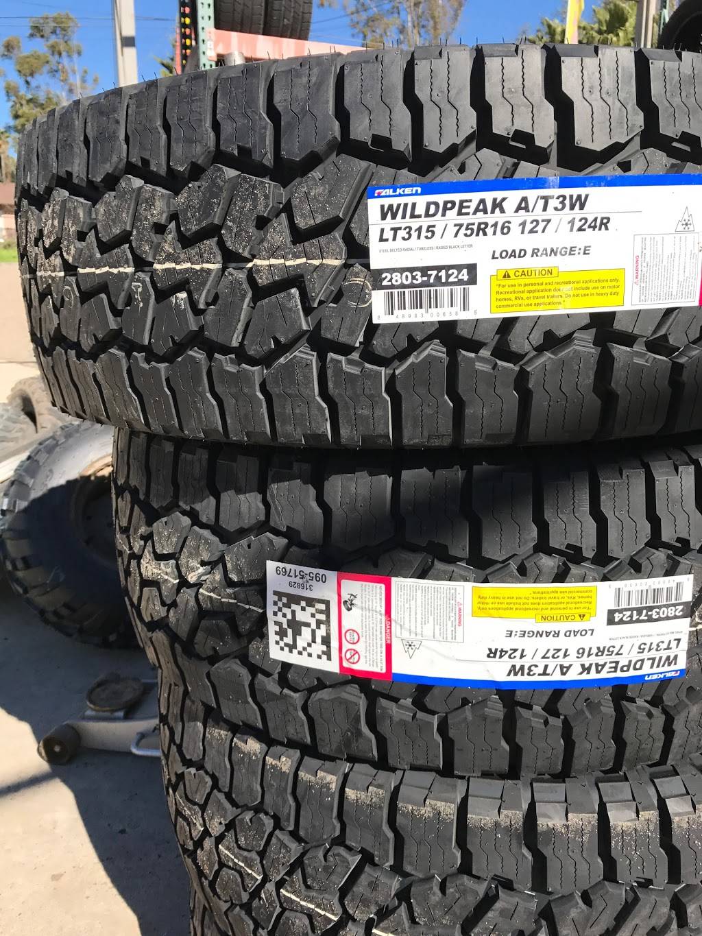 Valenzuelas tires | 15275 Olde Hwy 80, El Cajon, CA 92021, USA | Phone: (619) 334-9304