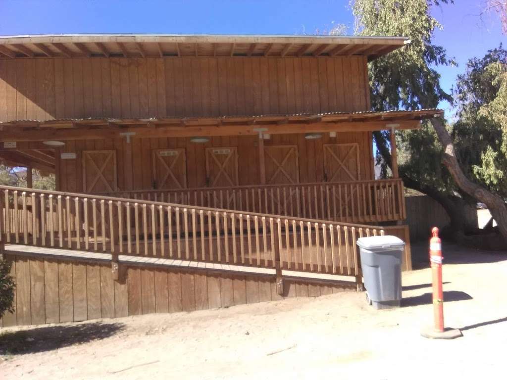 Coyote Cove Lakeside Camping | 32310 Riverside Dr, Lake Elsinore, CA 92530 | Phone: (951) 581-7991