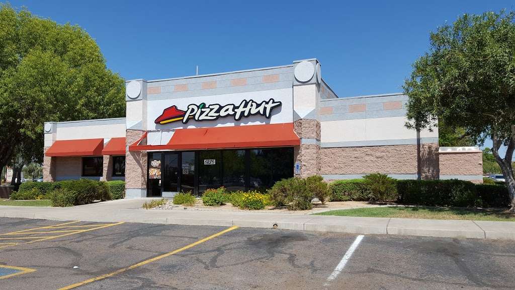 Pizza Hut | 5825 W Bell Rd, Glendale, AZ 85308, USA | Phone: (602) 938-2323