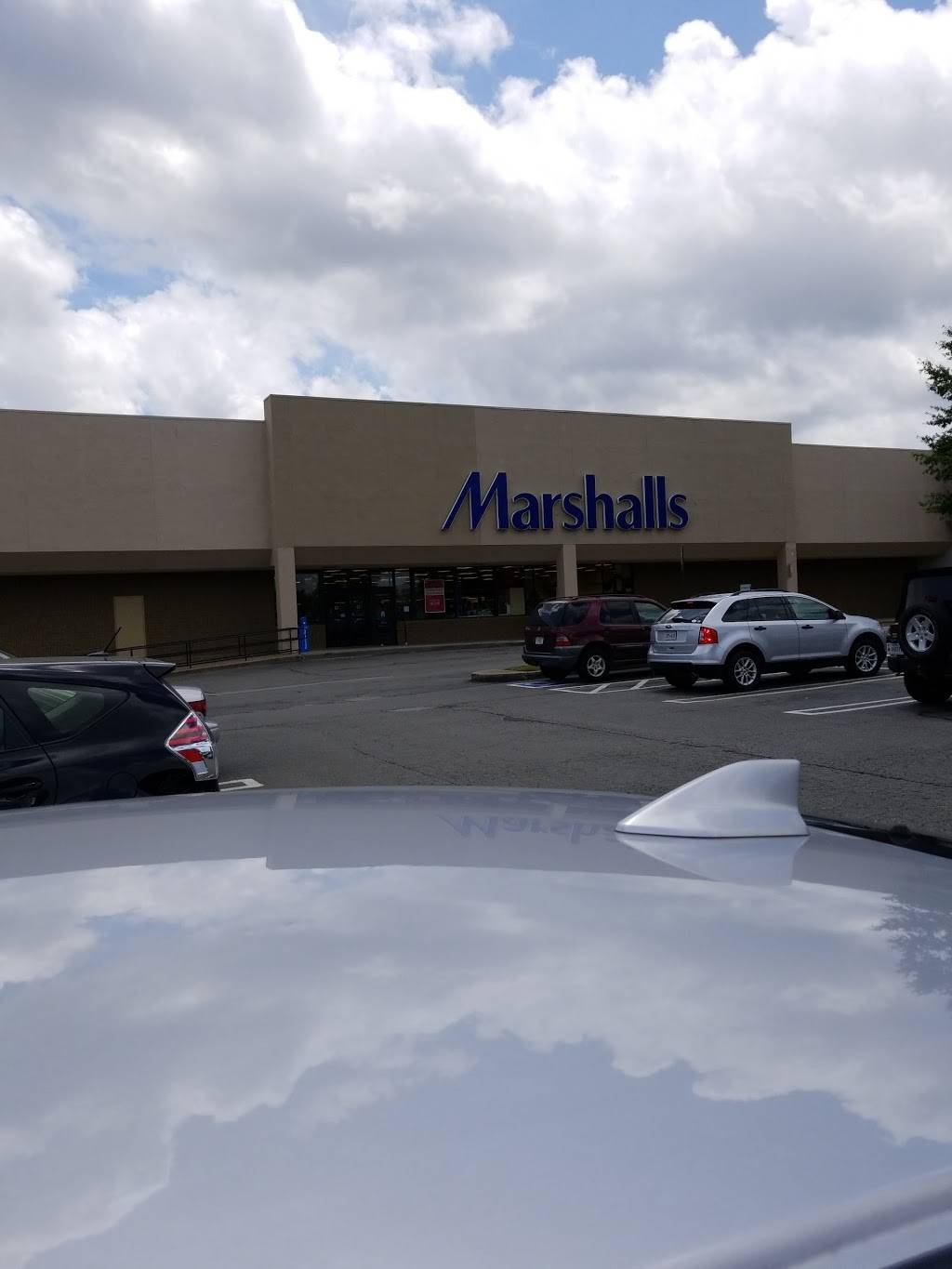 Marshalls | 7506 W Broad St, Richmond, VA 23294, USA | Phone: (804) 672-3191