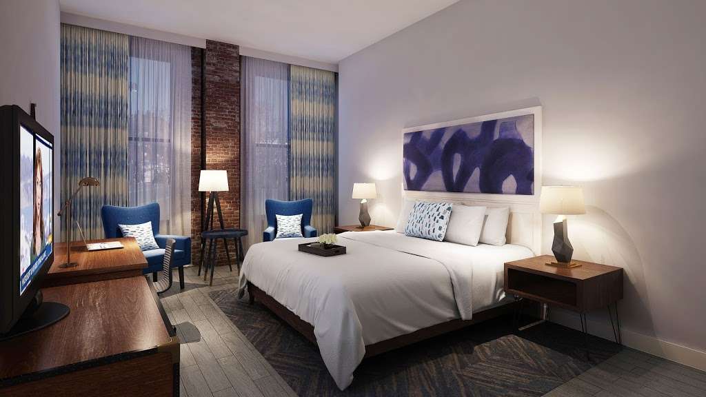 Hotel Indigo Kansas City – The Crossroads | 2020 Grand Blvd, Kansas City, MO 64108 | Phone: (816) 285-1100