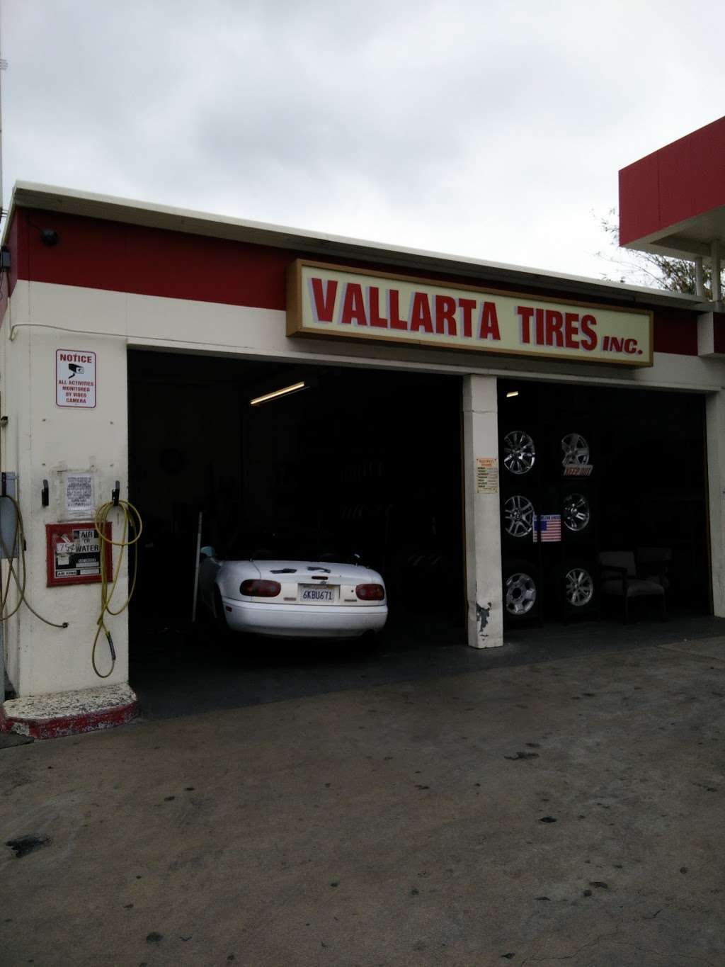 Vallarta Tires Inc | 11910 Foothill Blvd # B, Sylmar, CA 91342 | Phone: (818) 897-7100