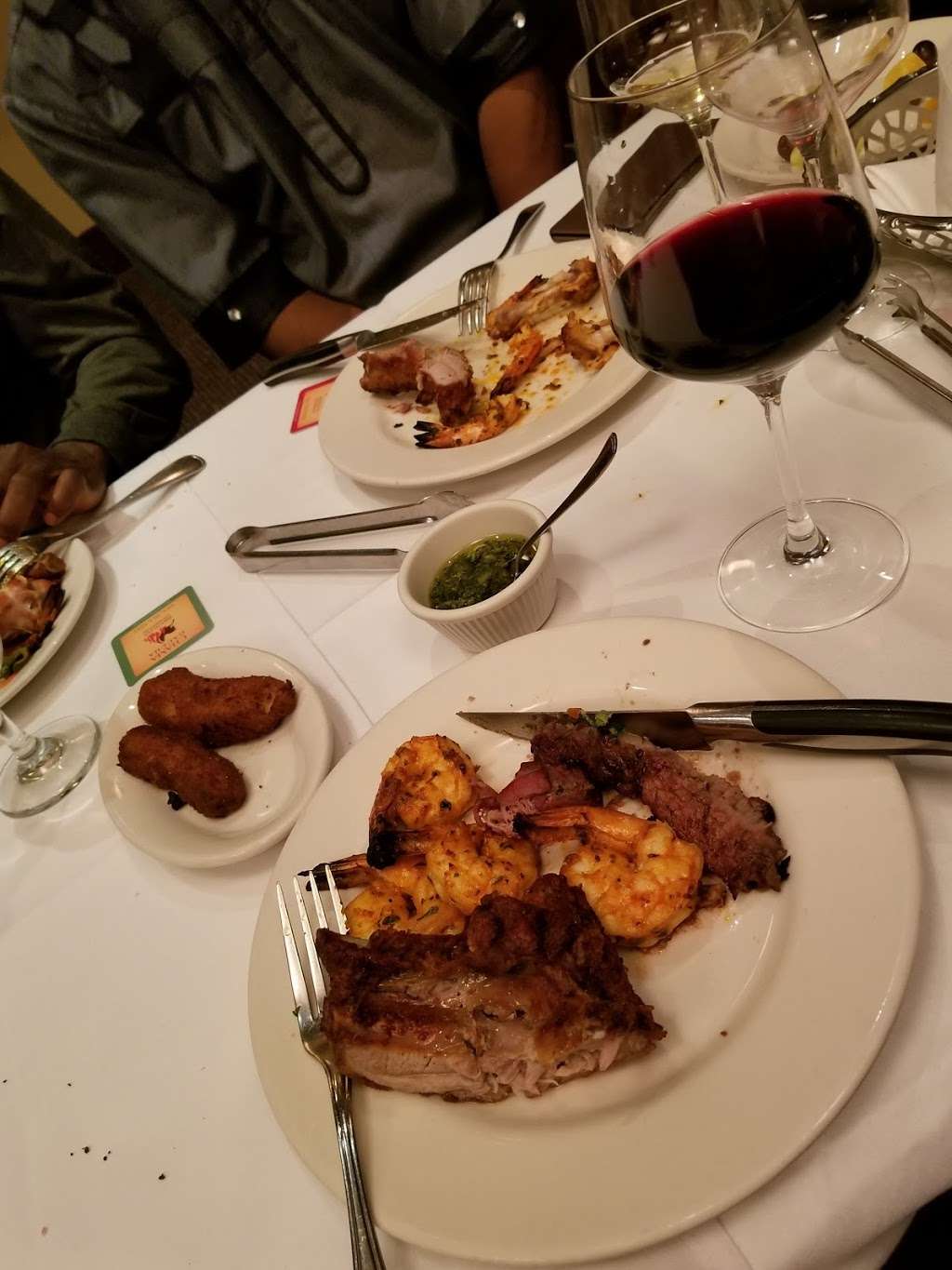 Chama Gaúcha Brazilian Steakhouse | 5865 Westheimer Rd, Houston, TX 77057 | Phone: (713) 244-9500