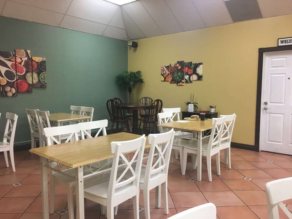 Oasis Vegetarian Cafe | 11550 Pierce St, Riverside, CA 92505, USA | Phone: (951) 688-5423