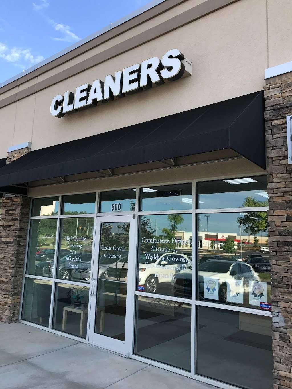 Cross Creek Cleaners | 8390 Charlotte Hwy #600, Indian Land, South Carolina, SC 29707, USA | Phone: (803) 228-0202