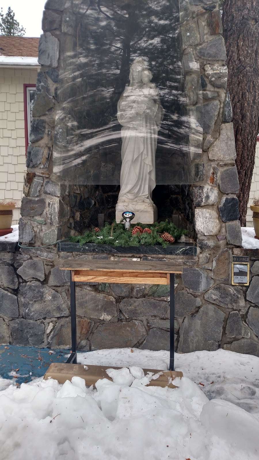 Our Lady of the Snows Church | 975 Lark Rd, Wrightwood, CA 92397, USA | Phone: (760) 868-4342