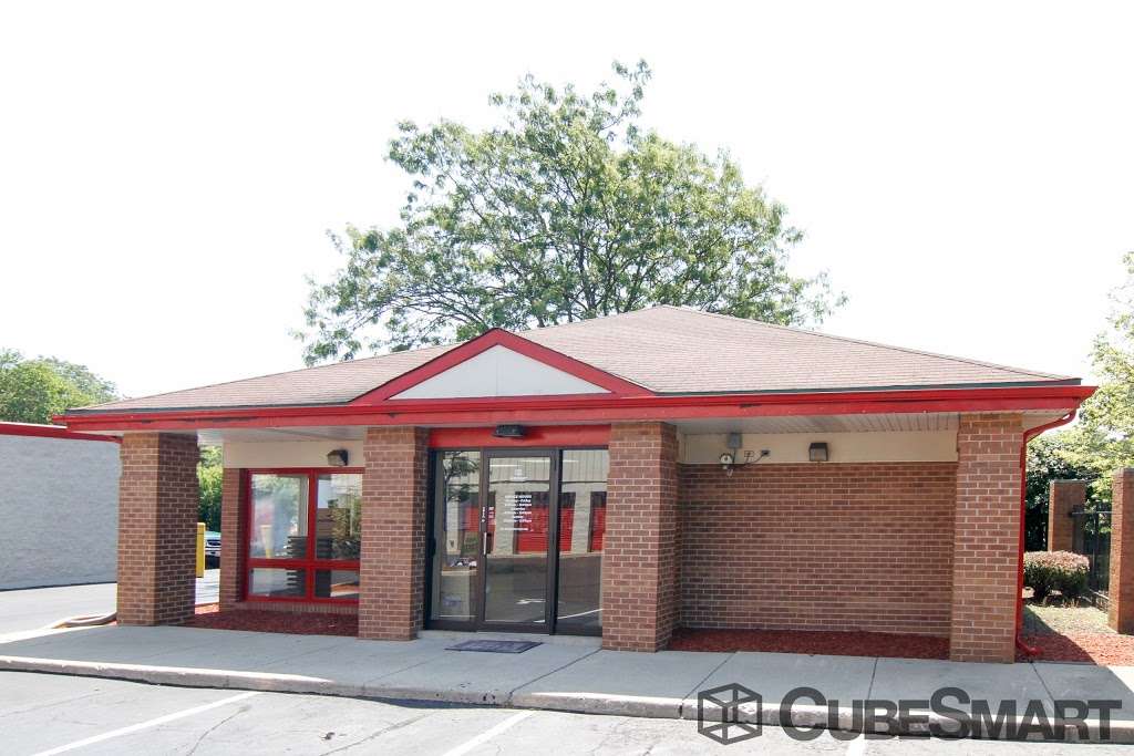 CubeSmart Self Storage | 1730 W Irving Park Rd, Schaumburg, IL 60193, USA | Phone: (847) 895-0575