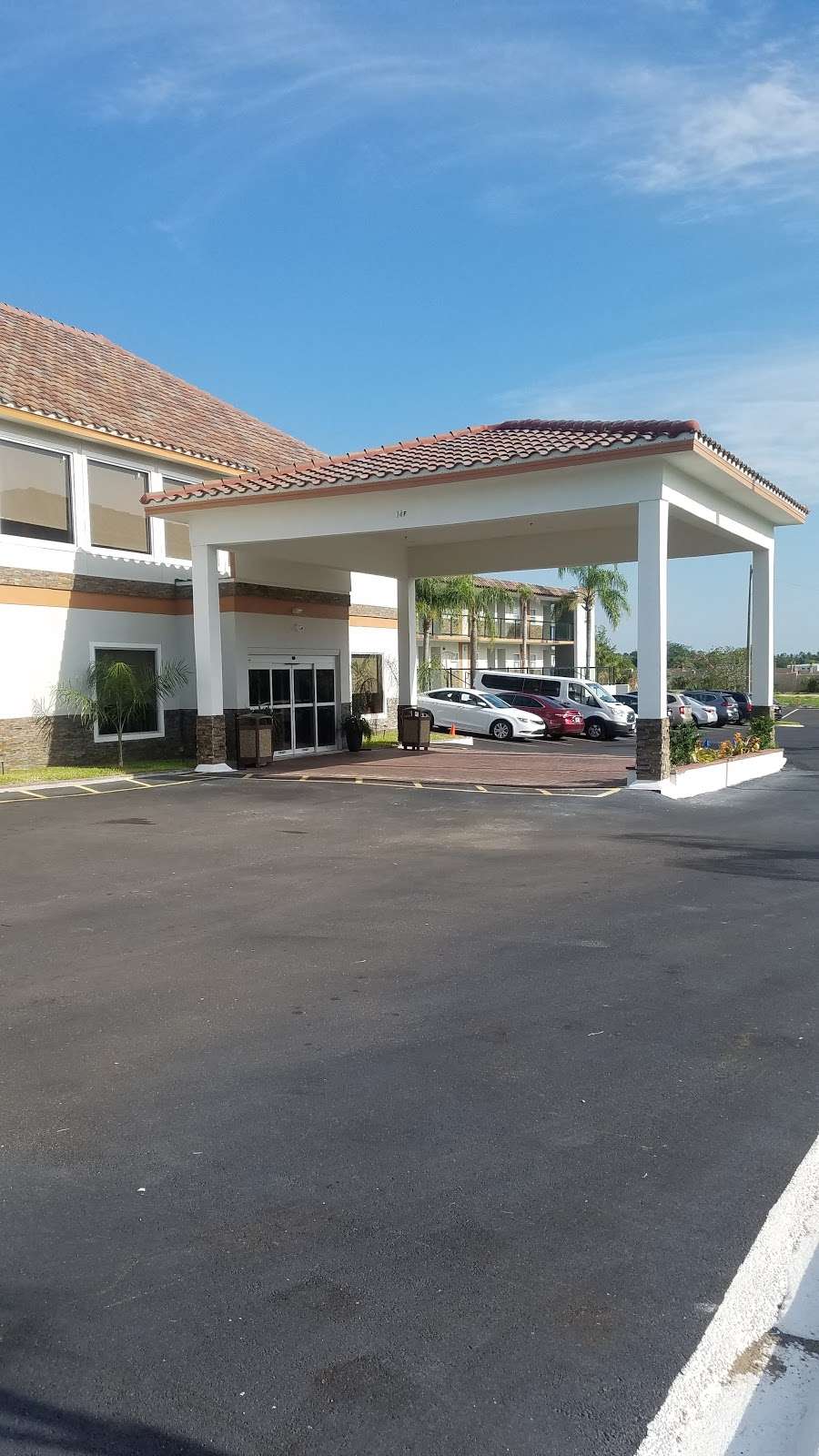 Hawthorn Suites by Wyndham Kissimmee Gateway | 3020 Reedy Creek Blvd, Kissimmee, FL 34747, USA | Phone: (407) 961-6983