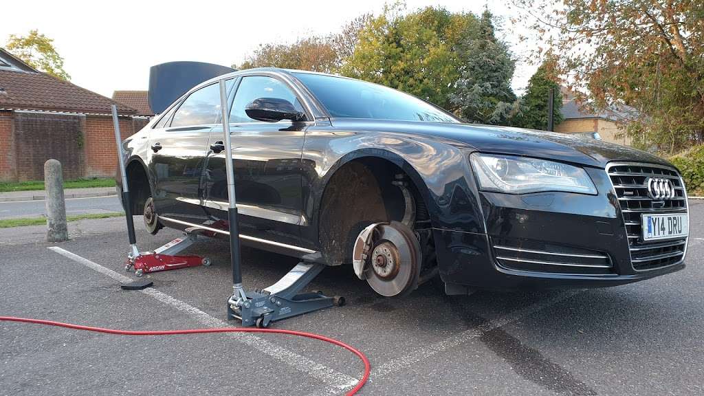 MasTyresNW Mobile Tyre Fitting & Repair | 2 Roe Ln, London NW9 9BJ, UK | Phone: 07715 367190