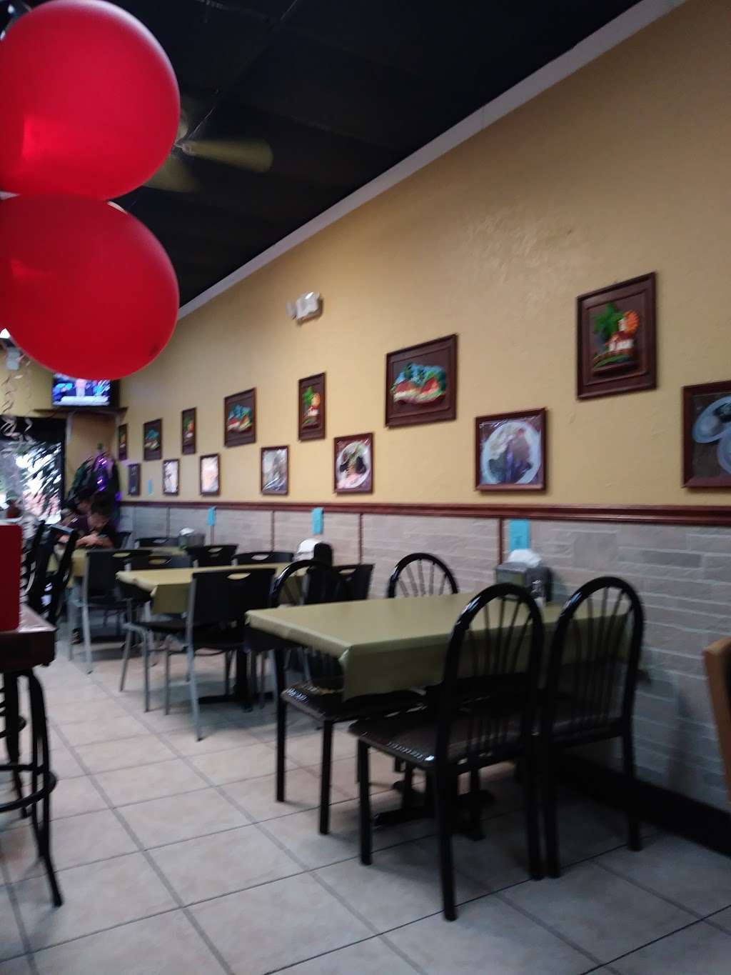 Pupuseria Maya | 2108 Michigan Ave, Kissimmee, FL 34744 | Phone: (407) 944-0708