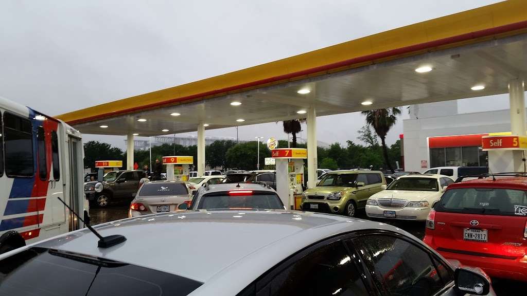 Shell | 1620 S Loop W, Houston, TX 77054, USA | Phone: (713) 772-5445