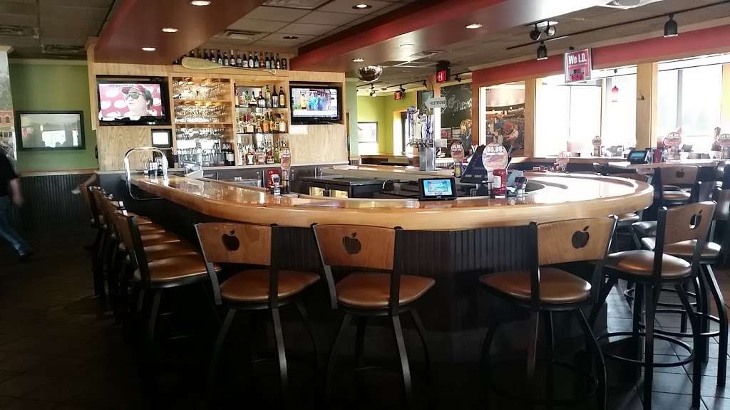 Applebees Grill + Bar | 8425 Broadway, Merrillville, IN 46410 | Phone: (219) 736-1811