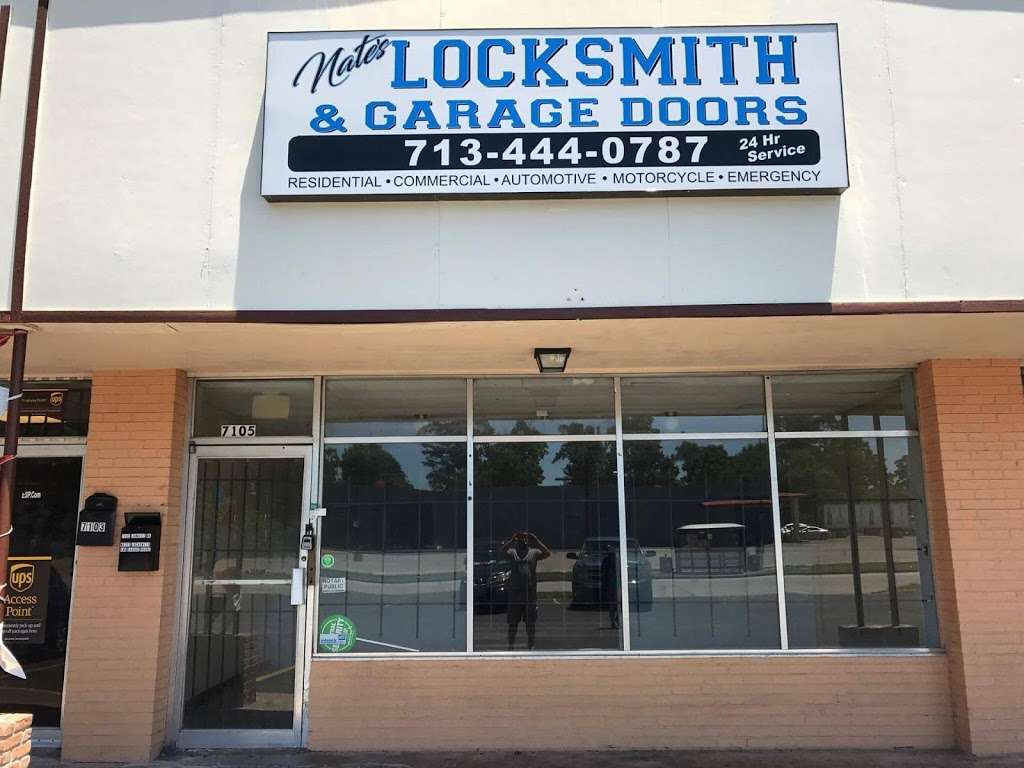 Locksmith & Garage Doors | 7105 Langley Rd, Houston, TX 77016, USA | Phone: (713) 444-0787