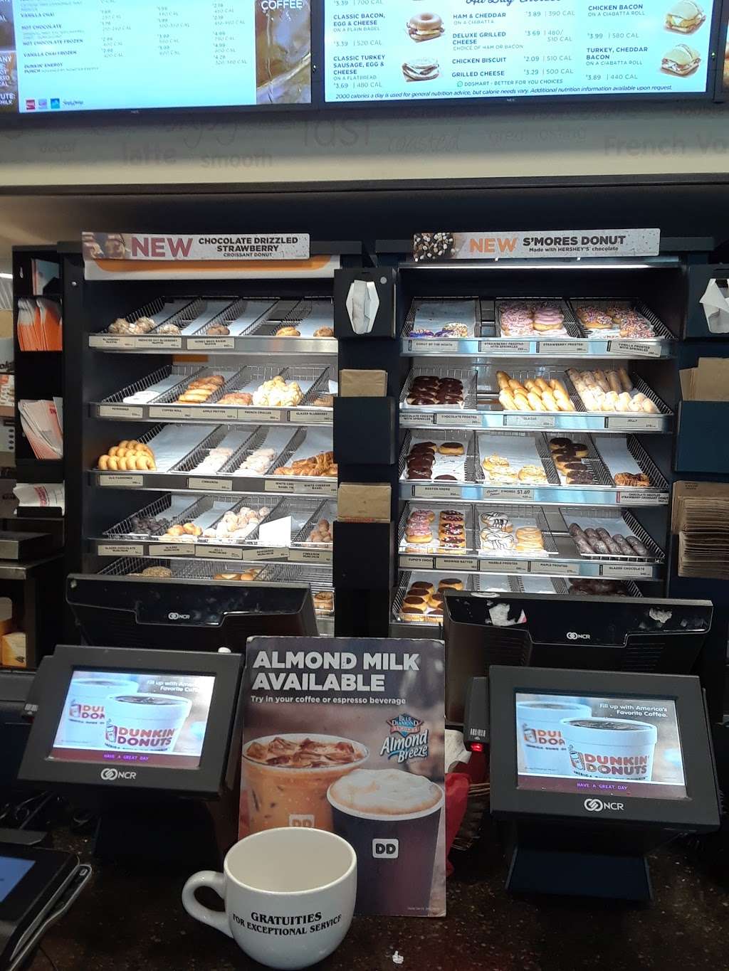 Dunkin Donuts | 9104 Forest Hill Blvd, Wellington, FL 33414, USA | Phone: (561) 355-5245