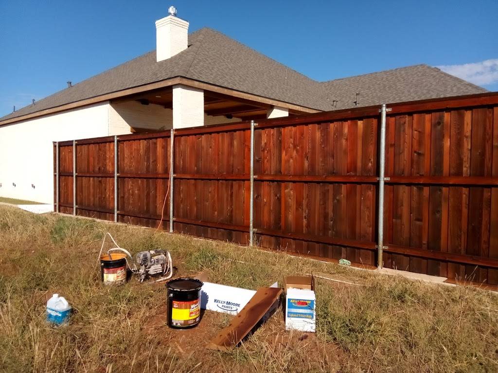 Hub City Fence Staining | 4802 41st St, Lubbock, TX 79410, USA | Phone: (806) 775-0067