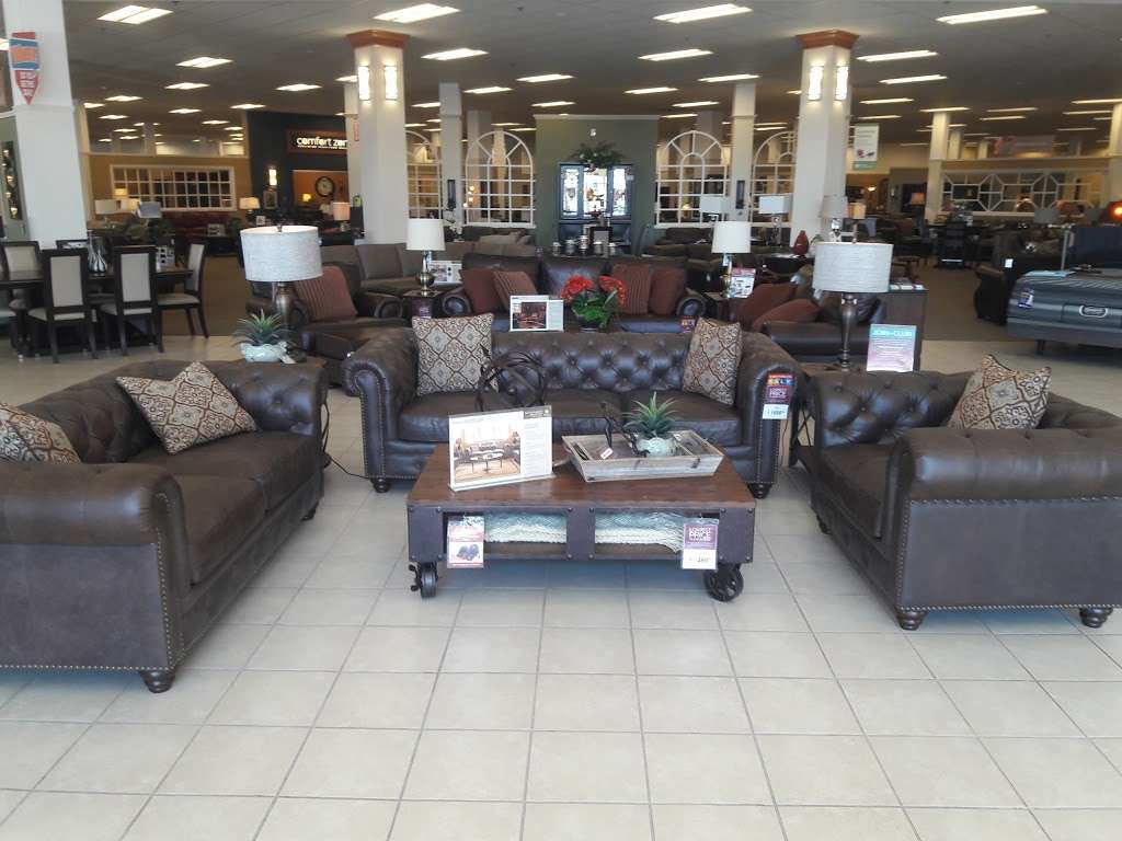 Raymour & Flanigan Furniture and Mattress Store | 939 Old York Rd, Jenkintown, PA 19046, USA | Phone: (215) 572-2461