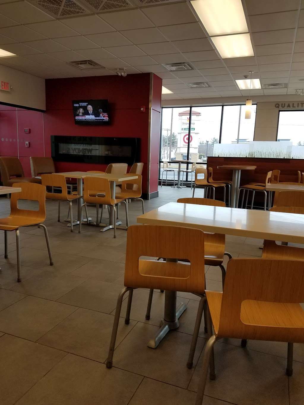 Wendys | 373 Centre Ave, Abington, MA 02351, USA | Phone: (781) 982-9651