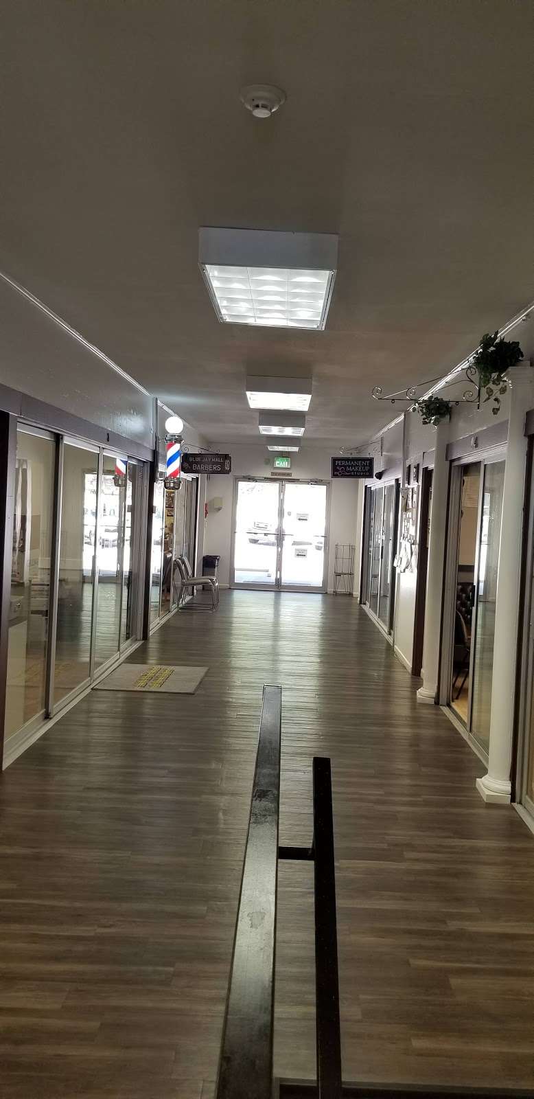 Blue Jay Mall Barber Shop | 27248 CA-189, Blue Jay, CA 92317, USA | Phone: (909) 337-5613