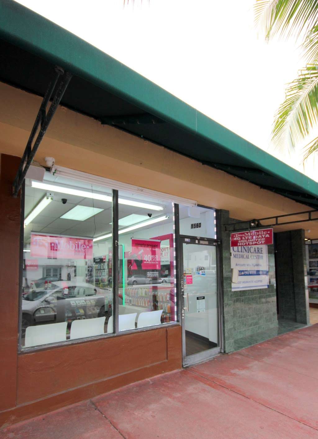 T-Mobile Simply Prepaid Of South Beach | 1504 Alton Rd, Miami Beach, FL 33139, USA | Phone: (305) 763-8979