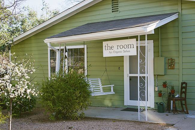 the room : An Organic Salon | 3500 E 12th St, Austin, TX 78721, USA | Phone: (512) 202-9681