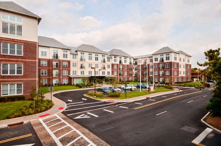 Osprey Cove Apartments | 45 Meadowlands Pkwy, Secaucus, NJ 07094, USA | Phone: (201) 271-1700