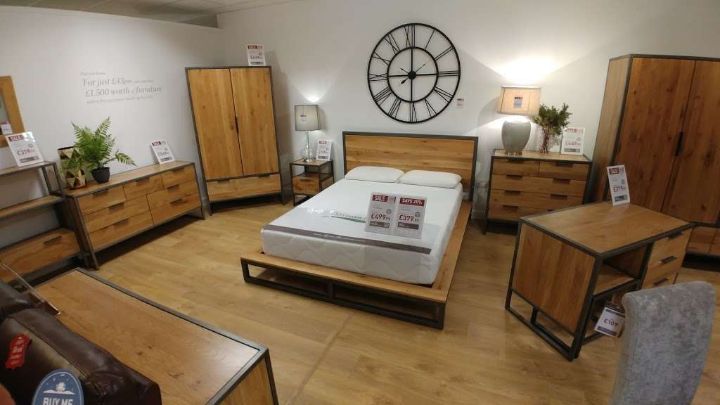 Oak Furnitureland | 1, Gallows Corner Retail Park, Colchester Rd, Romford RM3 0AD, UK | Phone: 01708 957109