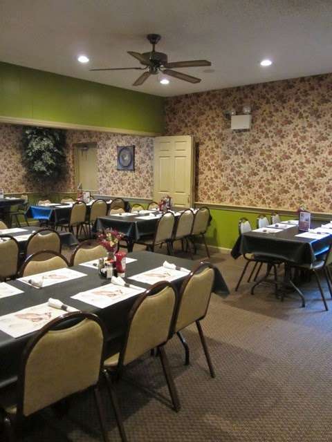 Lititz Family Cupboard Restaurant & Buffet | 12 W Newport Rd, Lititz, PA 17543, USA | Phone: (717) 626-9102