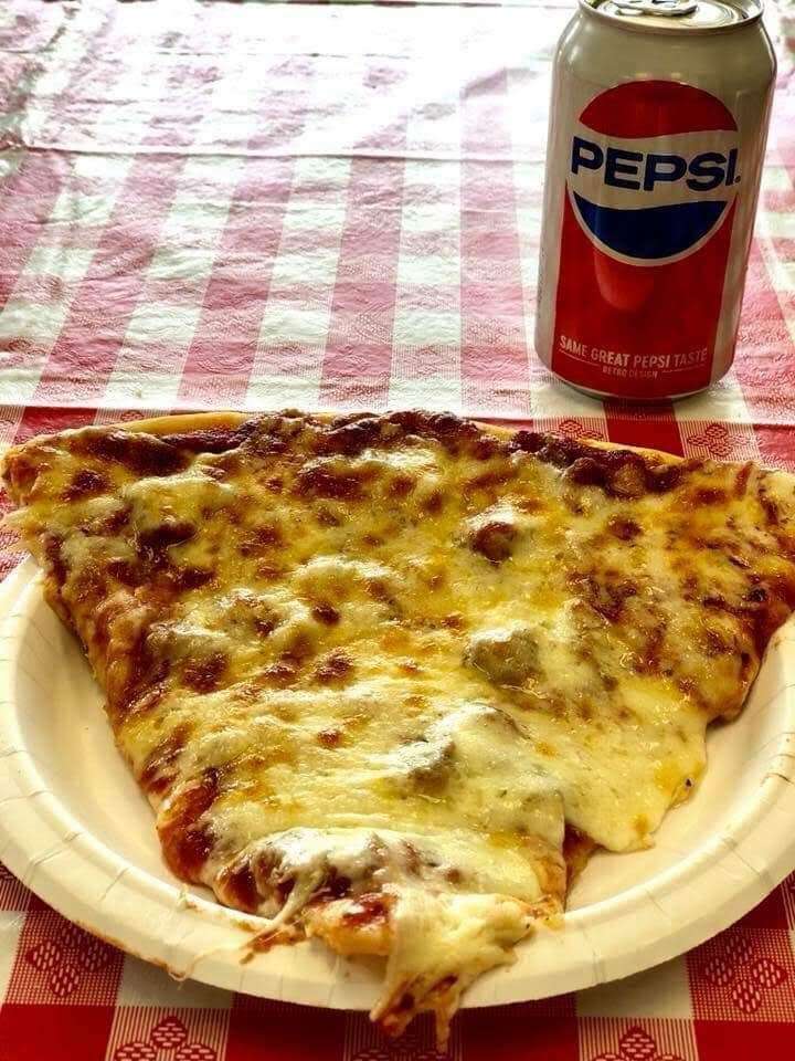 Capri Pizza & Pasta | 630 Roosevelt Rd, Wheaton, IL 60187 | Phone: (630) 510-9070