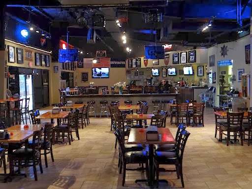 Friends Pub | 2407 W Parkwood Ave #115, Friendswood, TX 77546, USA | Phone: (281) 482-1313