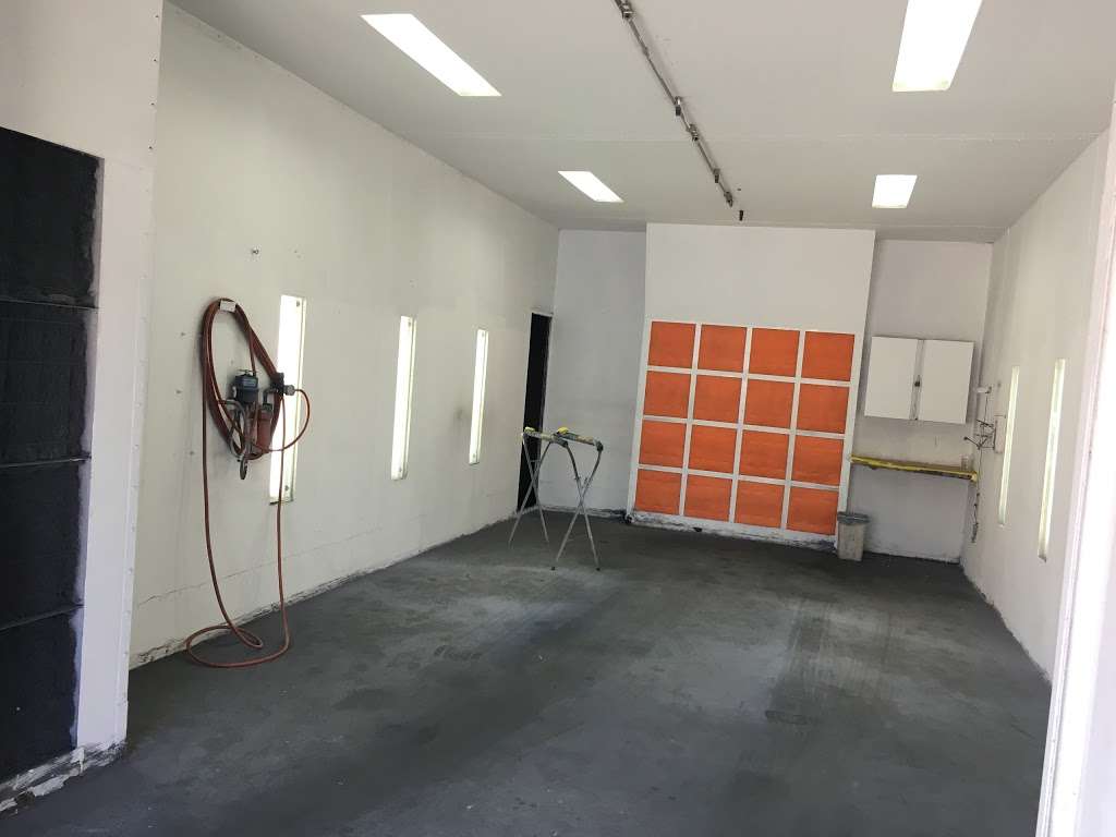 Low Cost Auto Body | 1564 Morse Ave, Ventura, CA 93003, USA | Phone: (805) 850-5965