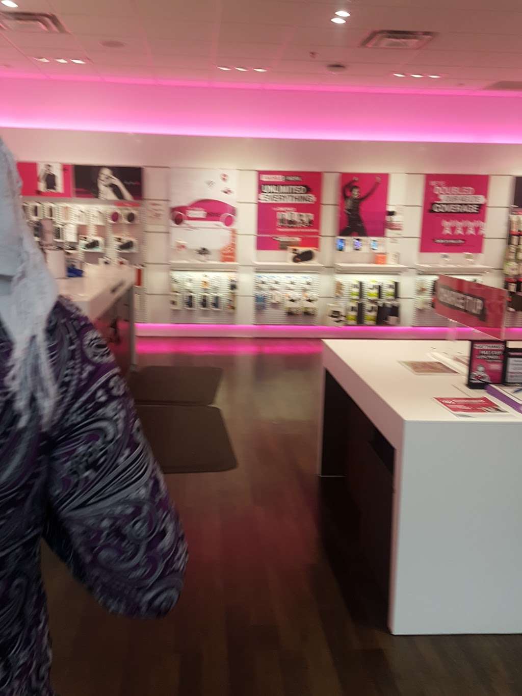 T-Mobile | 6365 Dobbin Rd, Columbia, MD 21045, USA | Phone: (443) 218-2516