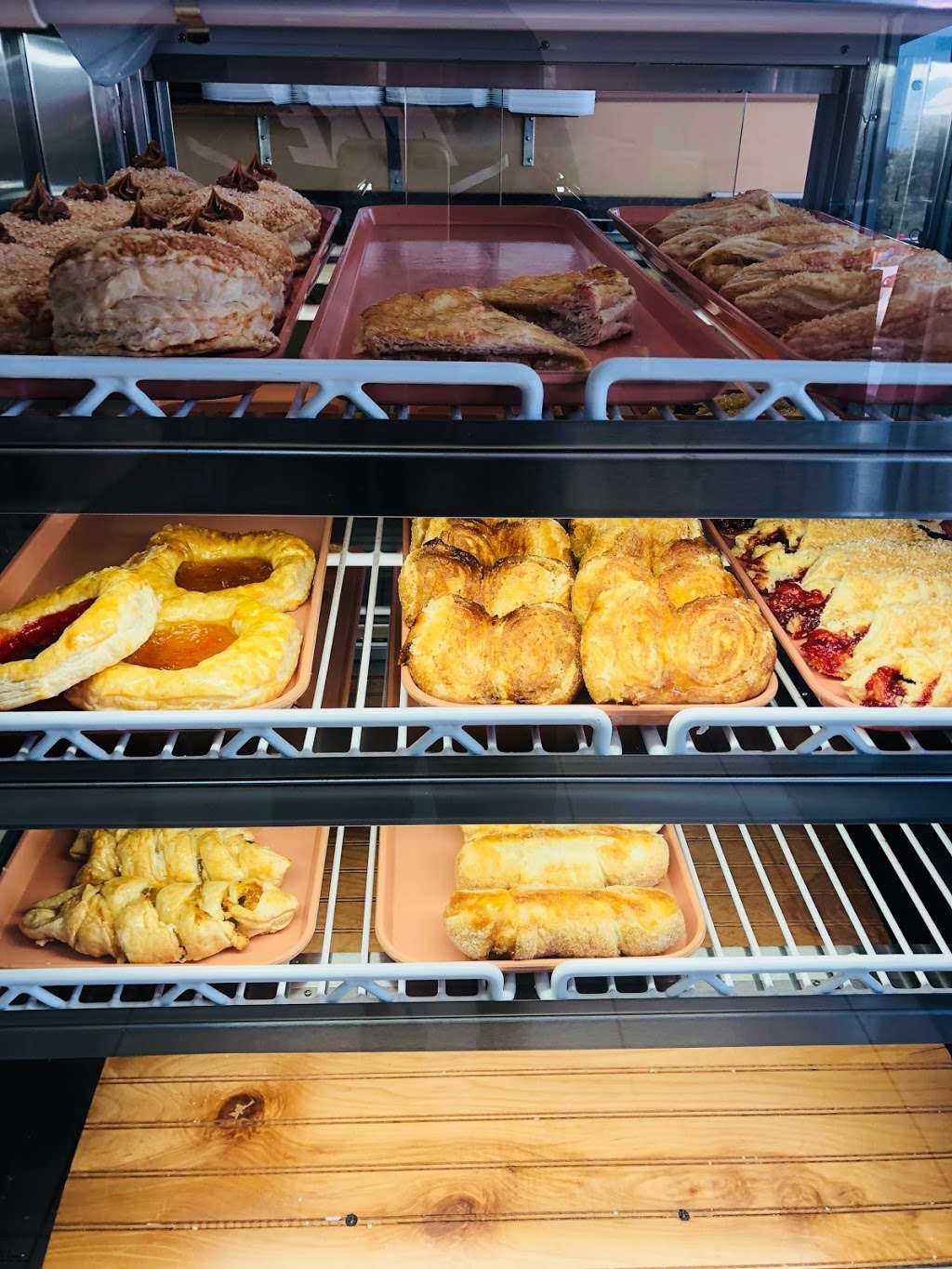 Rico pan bakery and cafe | 1003 W Vine St, Kissimmee, FL 34741 | Phone: (407) 943-8738