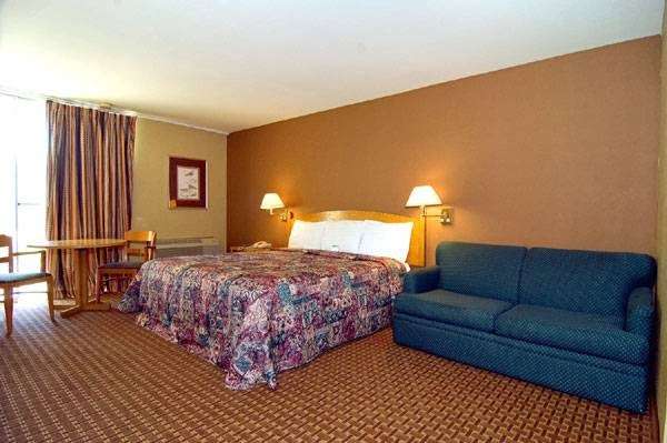 Mid Towne Inn & Suites | 9603 I-35 Frontage Rd, San Antonio, TX 78233 | Phone: (210) 655-2120