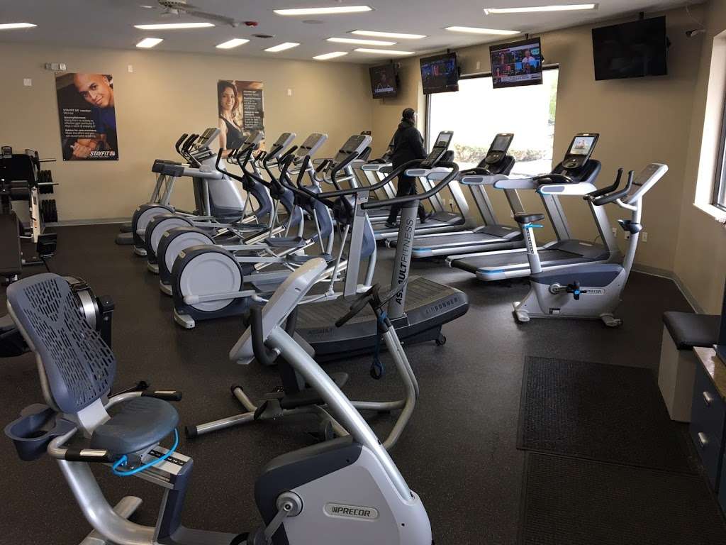 Stay Fit 24 | Photo 7 of 10 | Address: 18265 Dixie Hwy, Homewood, IL 60430, USA | Phone: (708) 332-2424