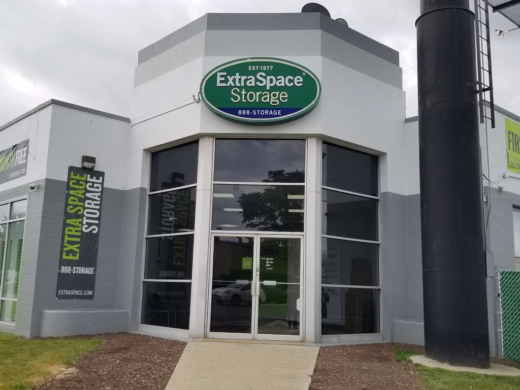 Extra Space Storage | 4222 S Pulaski Rd, Chicago, IL 60632, USA | Phone: (773) 847-8700