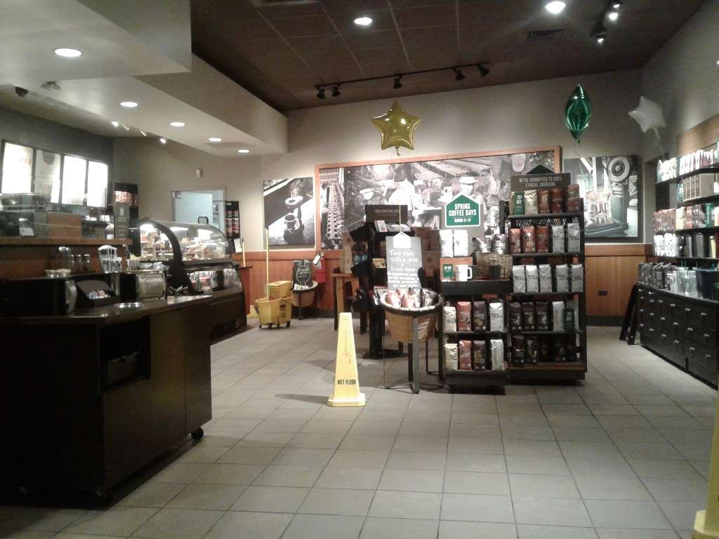 Starbucks | 775 E Belvidere Rd, Grayslake, IL 60030, USA | Phone: (847) 548-0916