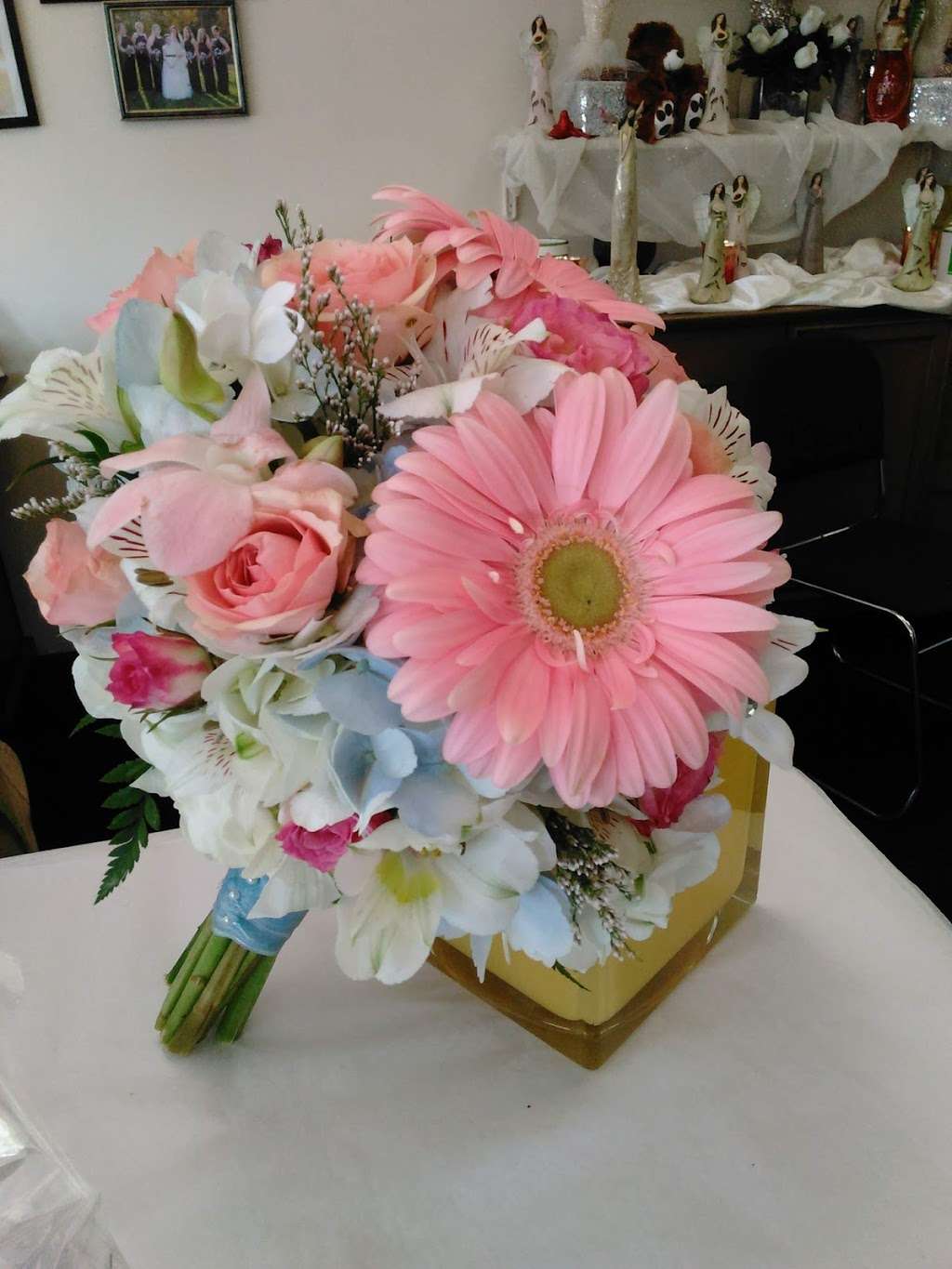 Rosette Floral & Gifts | 771 E Drinker St, Dunmore, PA 18512, USA | Phone: (570) 346-4009