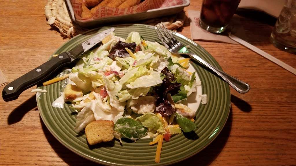 Applebees Grill + Bar | 755 Foxcroft Ave, Martinsburg, WV 25401, USA | Phone: (304) 263-4970