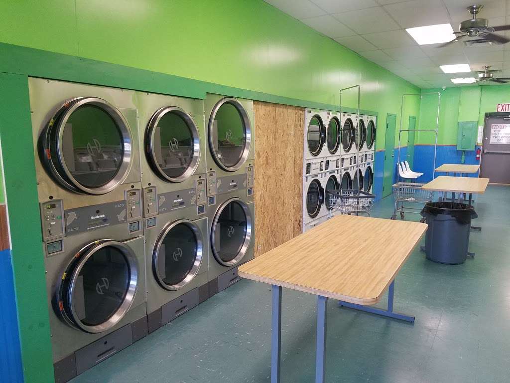 Blakeslee Laundromat | 248 PA-940, Blakeslee, PA 18610 | Phone: (570) 646-4223